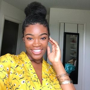 Meet your Posher, Briana